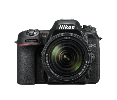 Nikon D7500 + obj. 18-140