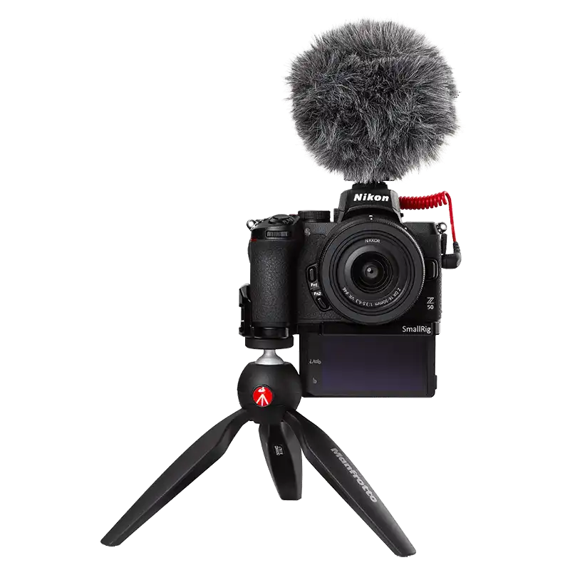 Nikon Z 50 + Nikkor 16-50 + Nikkor 50-250 Nikon Z 50 + Nikkor 16-50 + Nikkor 50-250