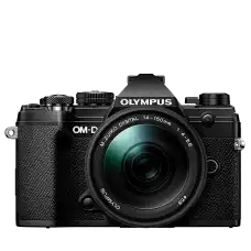 Olympus E-M5 Mark III + obj. 14-150mm EZ