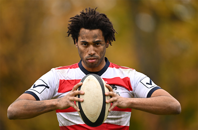 americky futbal objektivom Nikkor